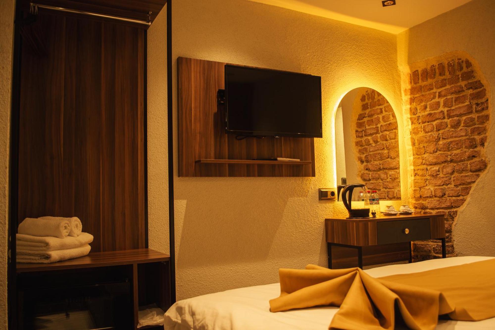 Galata Calm Tale Hotel Istanbul Exterior photo